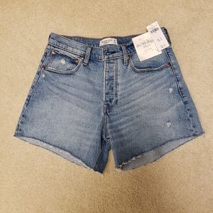 Brand New Size 28 (6) Abercrombie jean shorts
